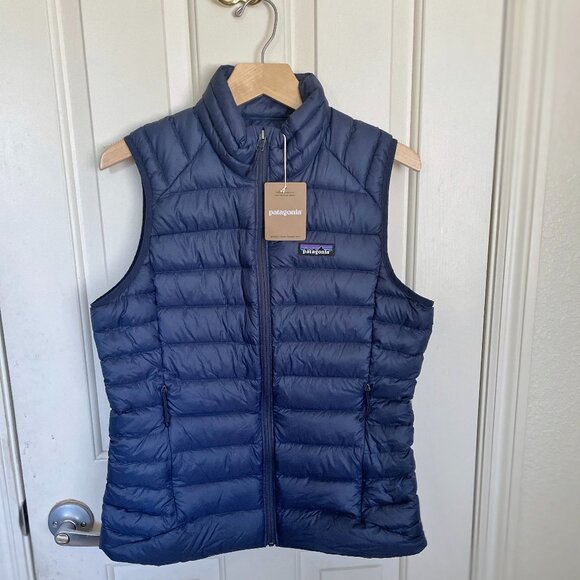 NEW Patagonia Womens Down Sweater Vest M NWT Navy $229 - Picture 1 of 13